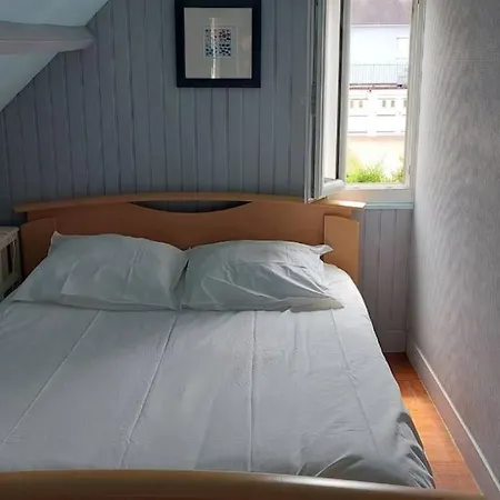 Holiday home Maison A 50 M De La Saint-Jean-le-Thomas