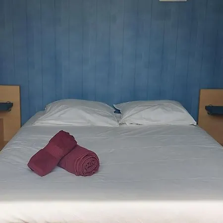 Holiday home Maison A 50 M De La *